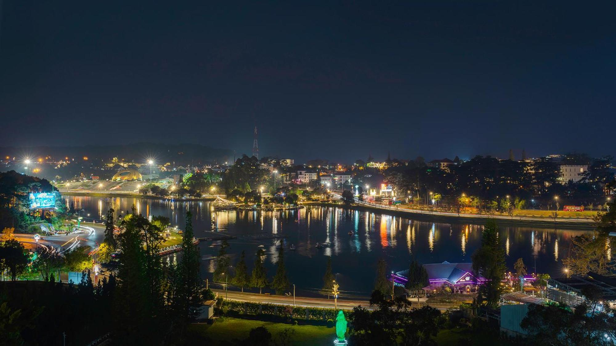 Nam Phuong Dalat Central Buitenkant foto